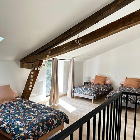 Gite Du Chat Roux La Chapelle-Saint-Martin-en-Plaine ภายนอก รูปภาพ